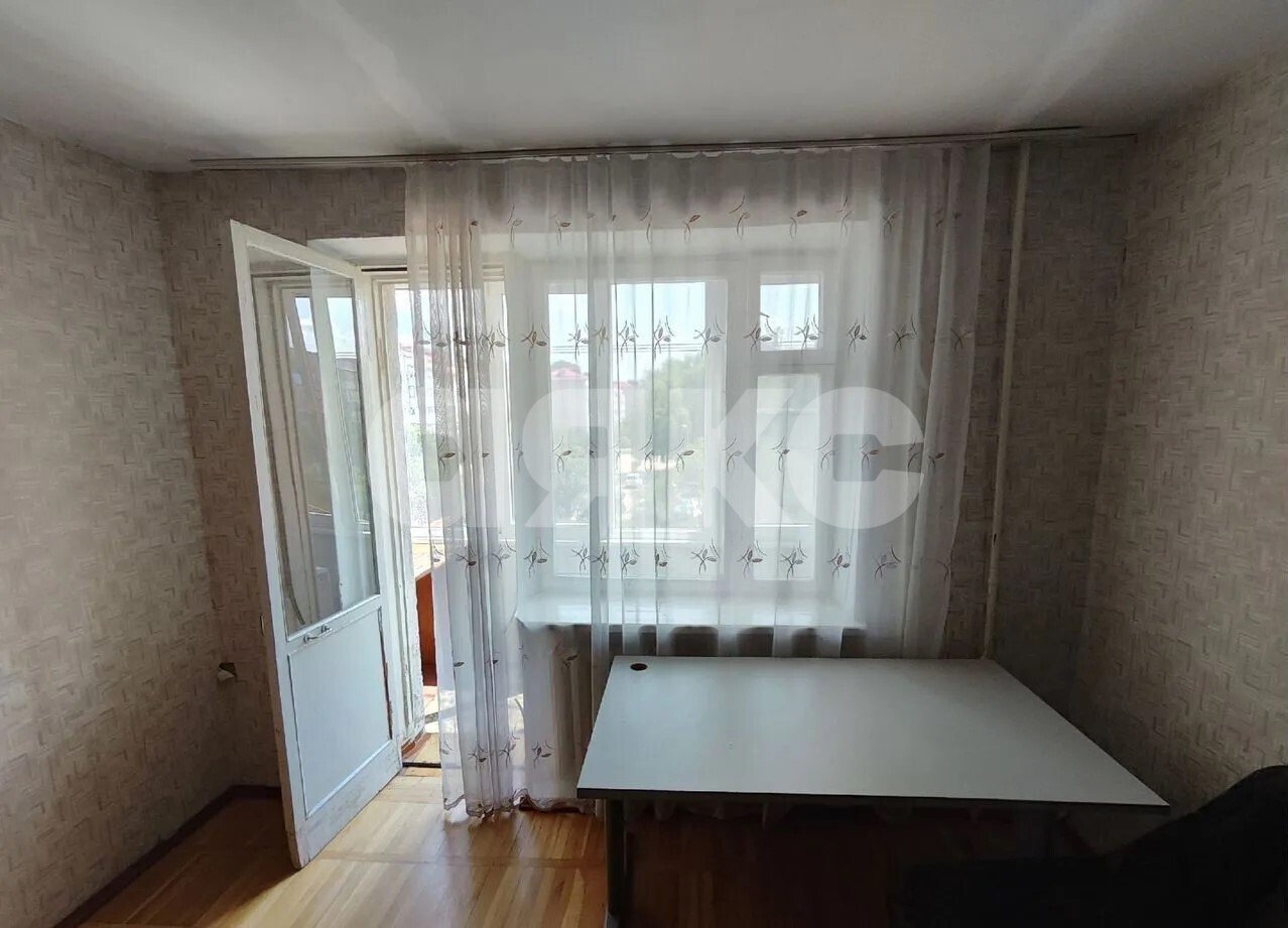 Фото №3: 2-комнатная квартира 52&nbsp;м², 3/5&nbsp;эт. - Горячий Ключ, мкр. Администрация, ул. Революции, 3