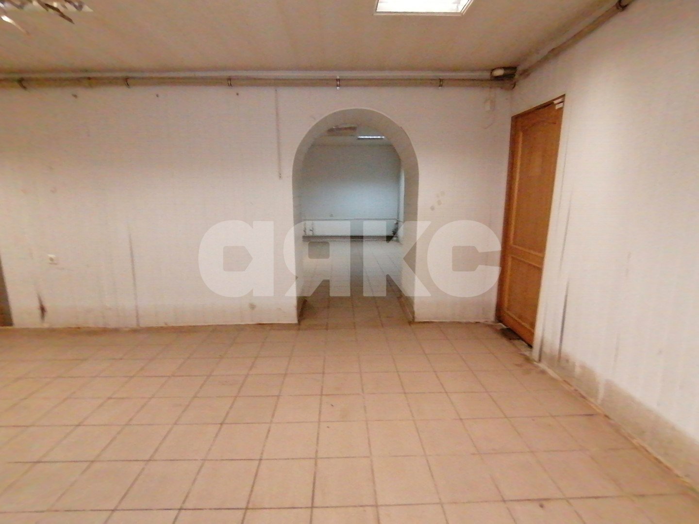 Фото №14: Торговое помещение 540&nbsp;м², -1/5&nbsp;эт. - Волгоград, Кировский, мкр. Развилка, ул. Кирова, 145