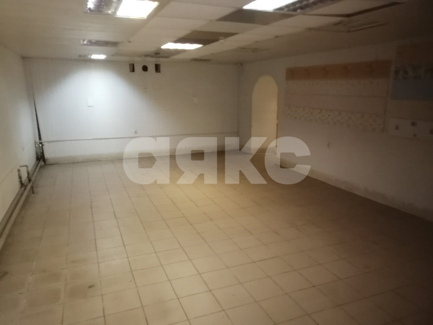 Фото №9: Торговое помещение 540&nbsp;м², -1/5&nbsp;эт. - Волгоград, Кировский, мкр. Развилка, ул. Кирова, 145