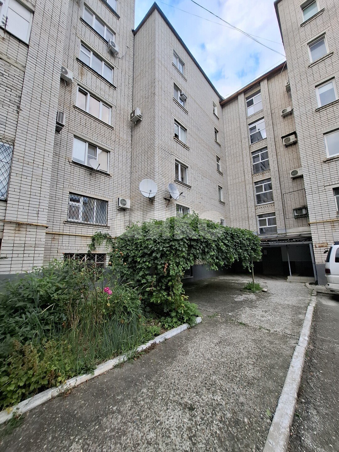 Фото №2: 1-комнатная квартира 48&nbsp;м², 3/5&nbsp;эт. - Майкоп, мкр. квартал Черёмушки, ул. Гайдара, 82к1