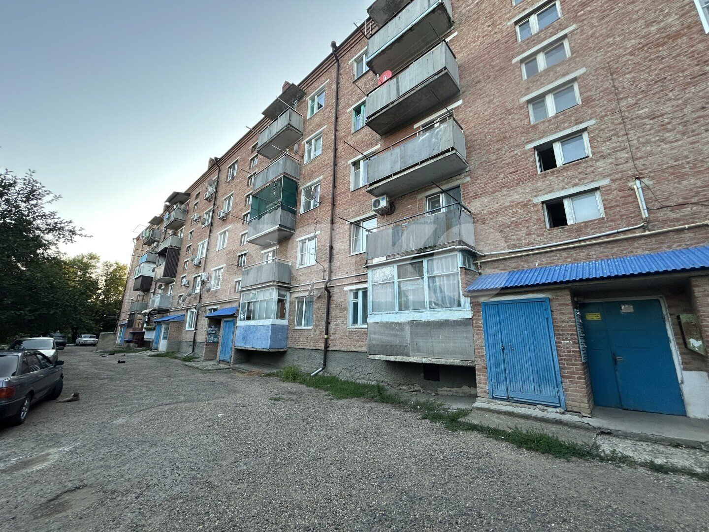 Фото №6: 2-комнатная квартира 57&nbsp;м², 1/5&nbsp;эт. - Новокубанск, п. КНИИТИМ, ул. Красная, 30