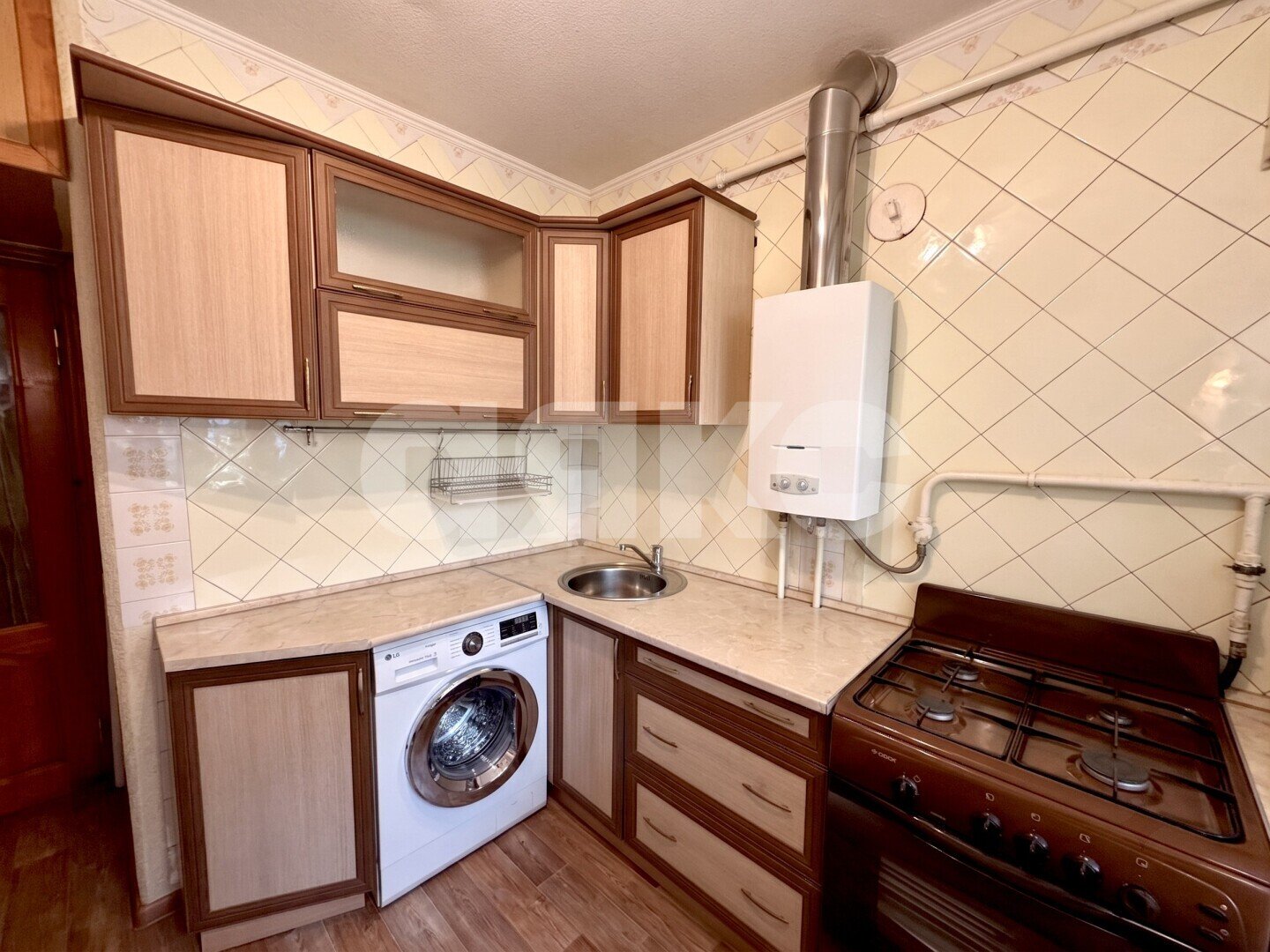 Фото №3: 3-комнатная квартира 46&nbsp;м², 1/3&nbsp;эт. - Батайск, ул. Ленина, 213