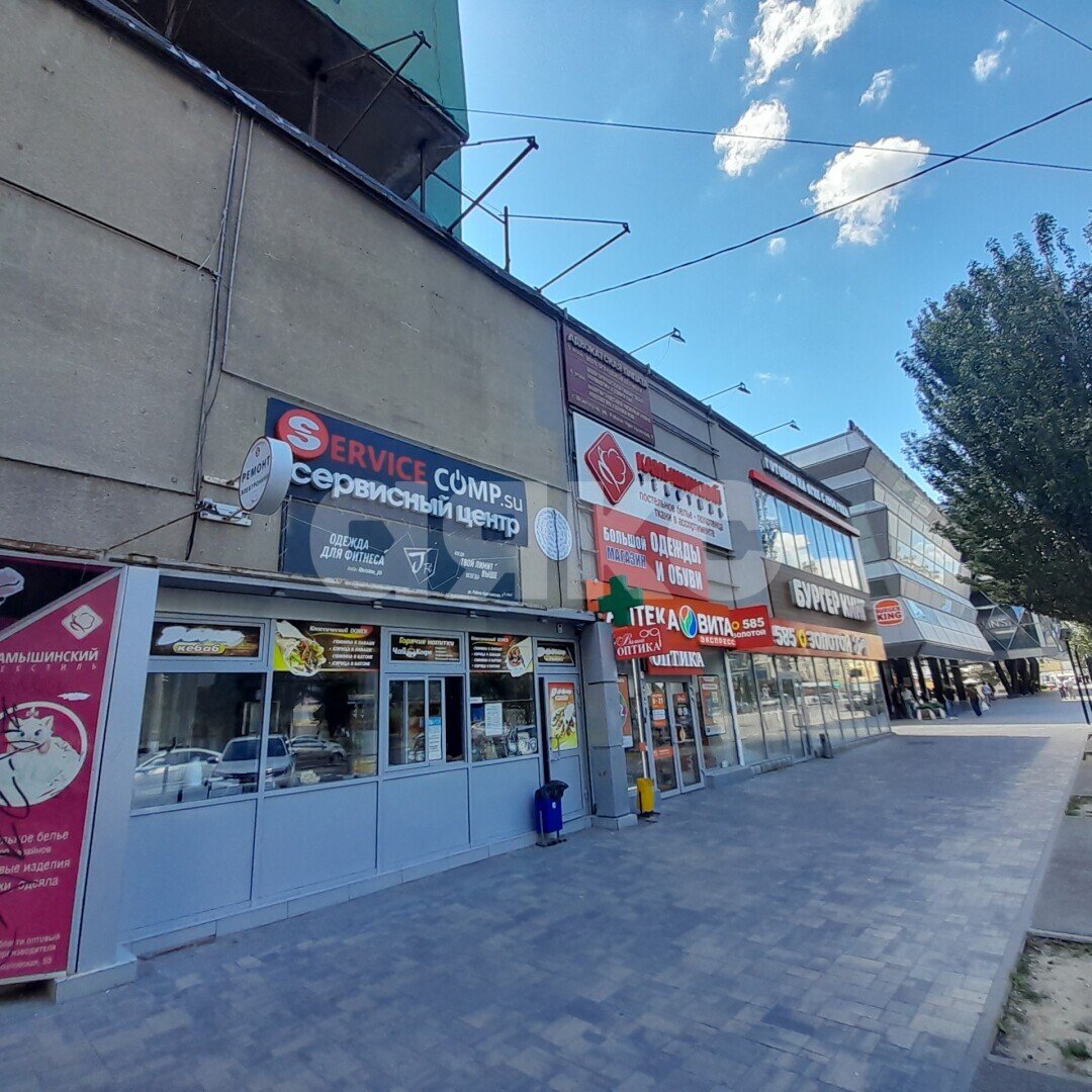 Фото №1: Коммерция 200&nbsp;м², 1/2&nbsp;эт. - Волгоград, р. Ворошиловский, ул. Рабоче-Крестьянская, 9