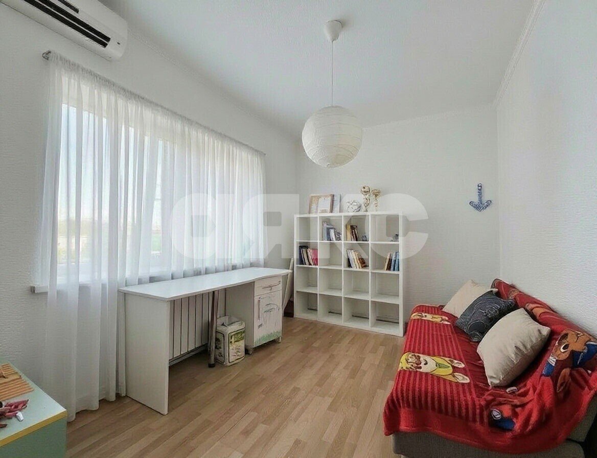 Фото №4: Таунхаус 120&nbsp;м² + 2&nbsp;сот., 2&nbsp;эт. - Батайск, ул. Заводская
