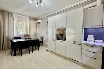 Фото №1: Дом 140&nbsp;м² + 1.5&nbsp;сот., 2&nbsp;эт. - Батайск, мкр. Солнечный, ул. 60 лет Победы