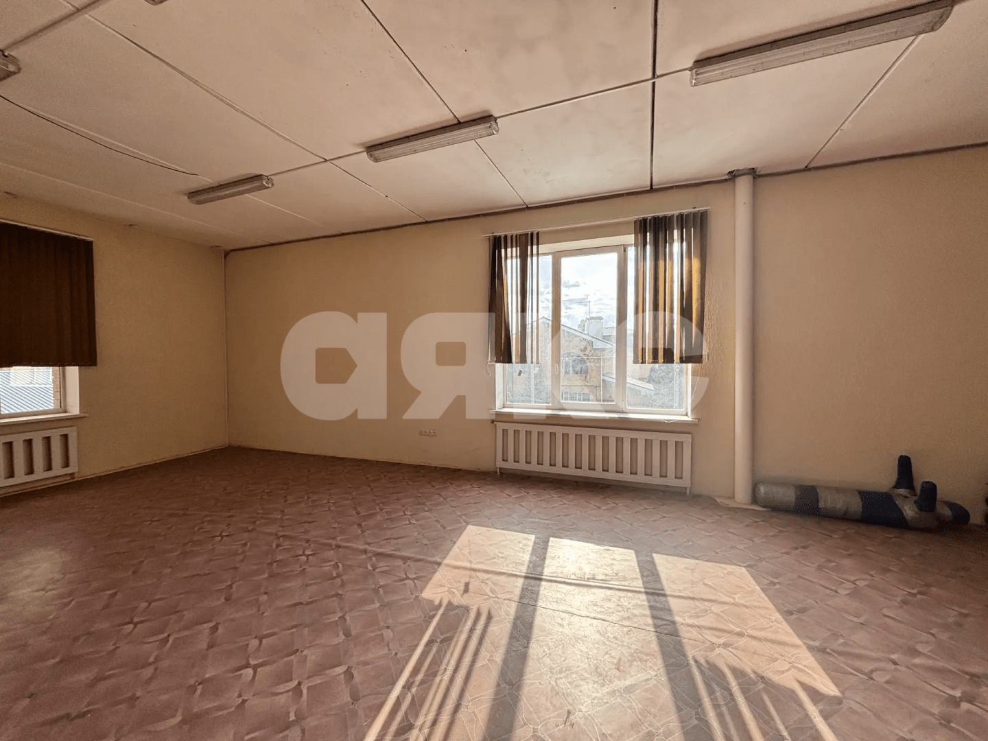 Фото №39: Коммерция 972&nbsp;м², 3/3&nbsp;эт. - Волгоград, Тракторозаводский, п. Латошинка, ул. Латошинская, 29