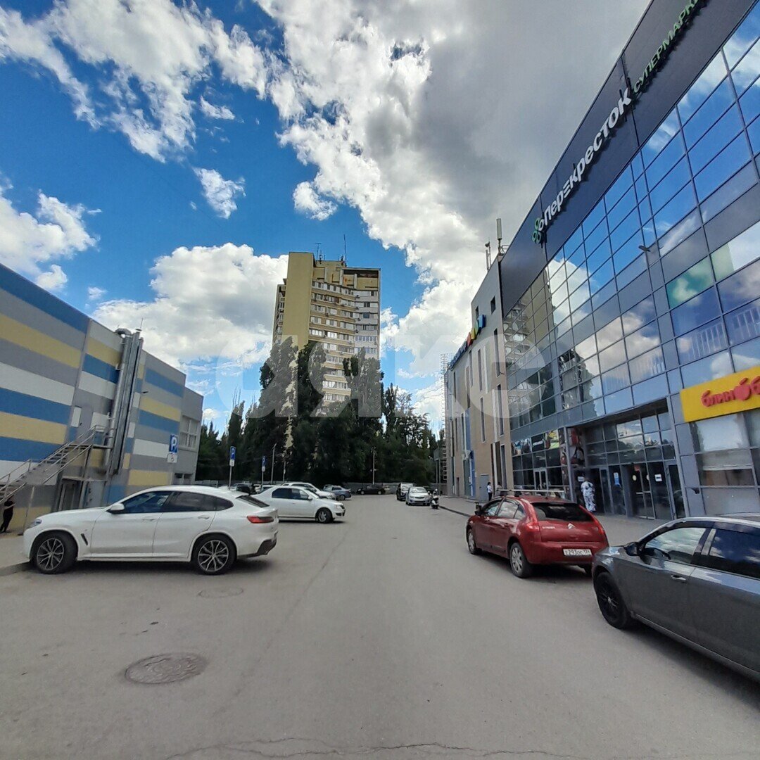 Фото №1: Коммерция 522&nbsp;м², -1/3&nbsp;эт. - Волгоград, р. Красноармейский, ул. 50 лет Октября, 15А