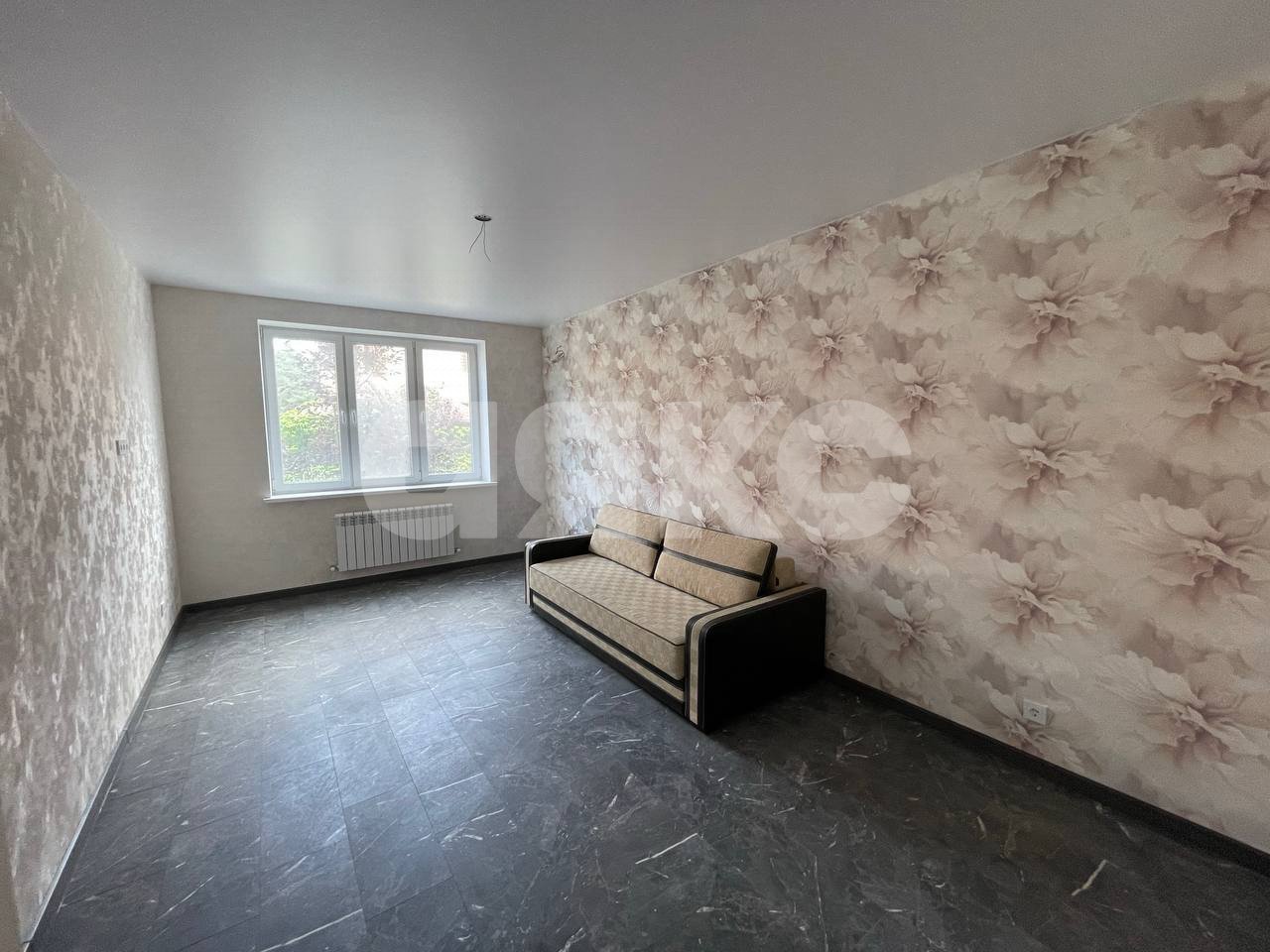Фото №2: 2-комнатная квартира 75&nbsp;м², 1/4&nbsp;эт. - Горячий Ключ, Администрация, с. коттеджный посёлок Царское, ул. Владимирская, 20