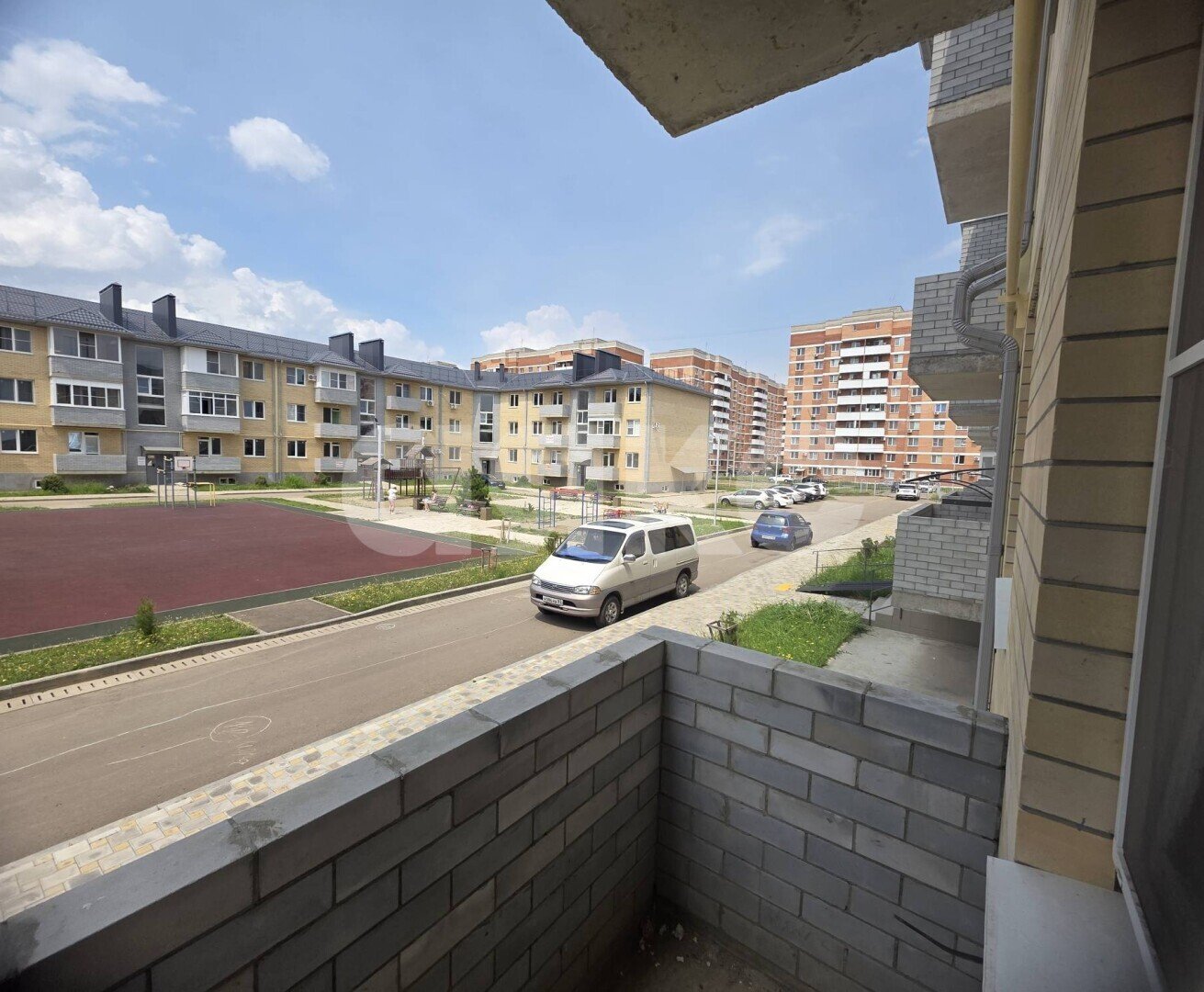 Фото №3: 2-комнатная квартира 58&nbsp;м², 1/3&nbsp;эт. - Кореновск, мкр. 10-й, ул. Таманская, 3к2
