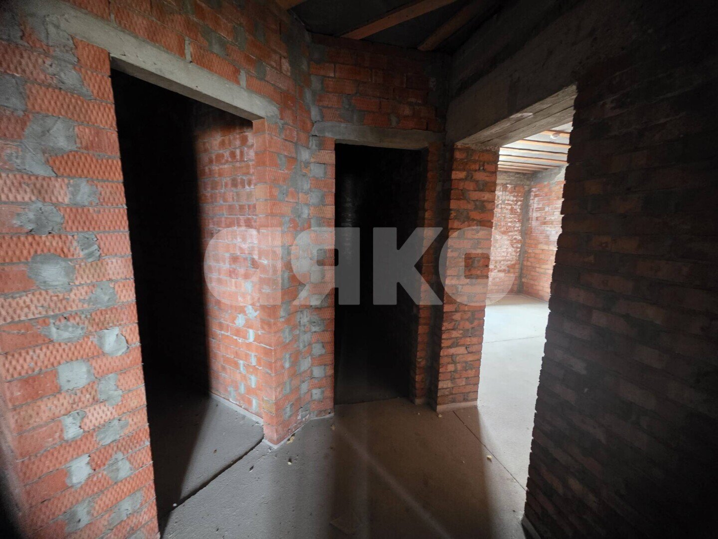 Фото №8: 2-комнатная квартира 80&nbsp;м², 3/3&nbsp;эт. - Кореновск, мкр. 10-й, ул. Таманская, 3к2
