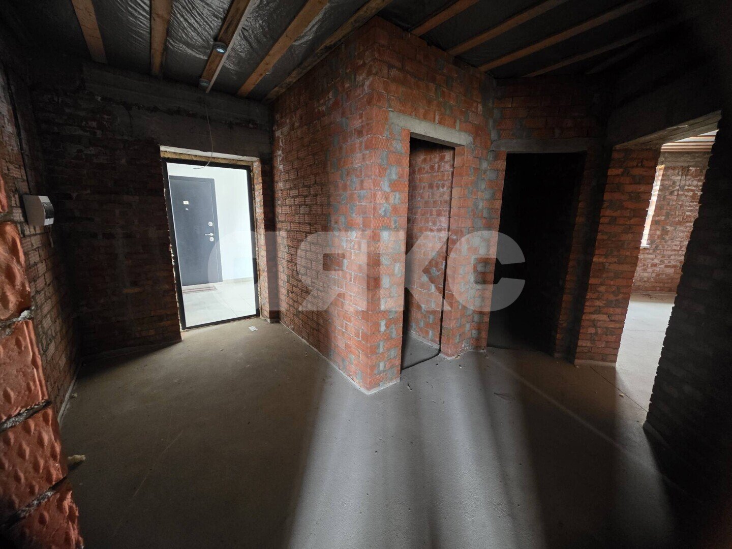 Фото №6: 2-комнатная квартира 80&nbsp;м², 3/3&nbsp;эт. - Кореновск, мкр. 10-й, ул. Таманская, 3к2