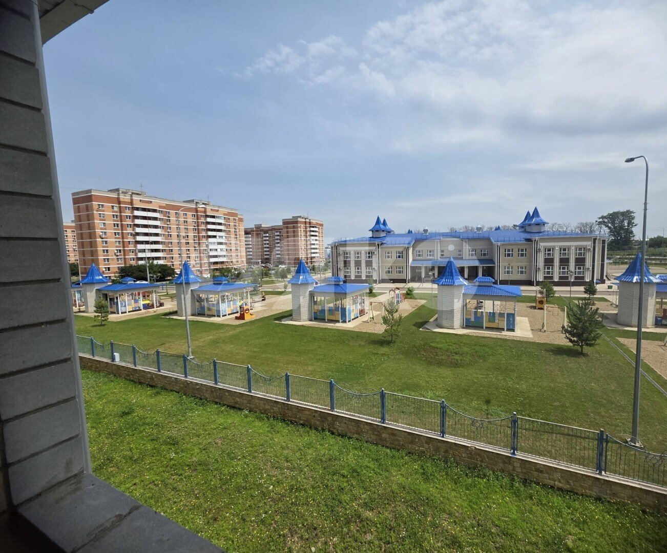Фото №2: 2-комнатная квартира 80&nbsp;м², 3/3&nbsp;эт. - Кореновск, мкр. 10-й, ул. Таманская, 3к2