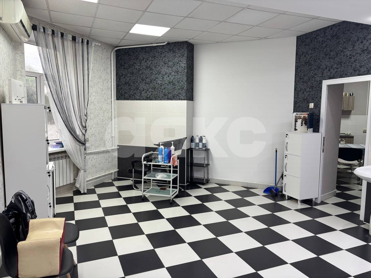 Фото №38: Коммерция 313&nbsp;м², 1/8&nbsp;эт. - Волгоград, р. Тракторозаводский, ул. Дзержинского, 15