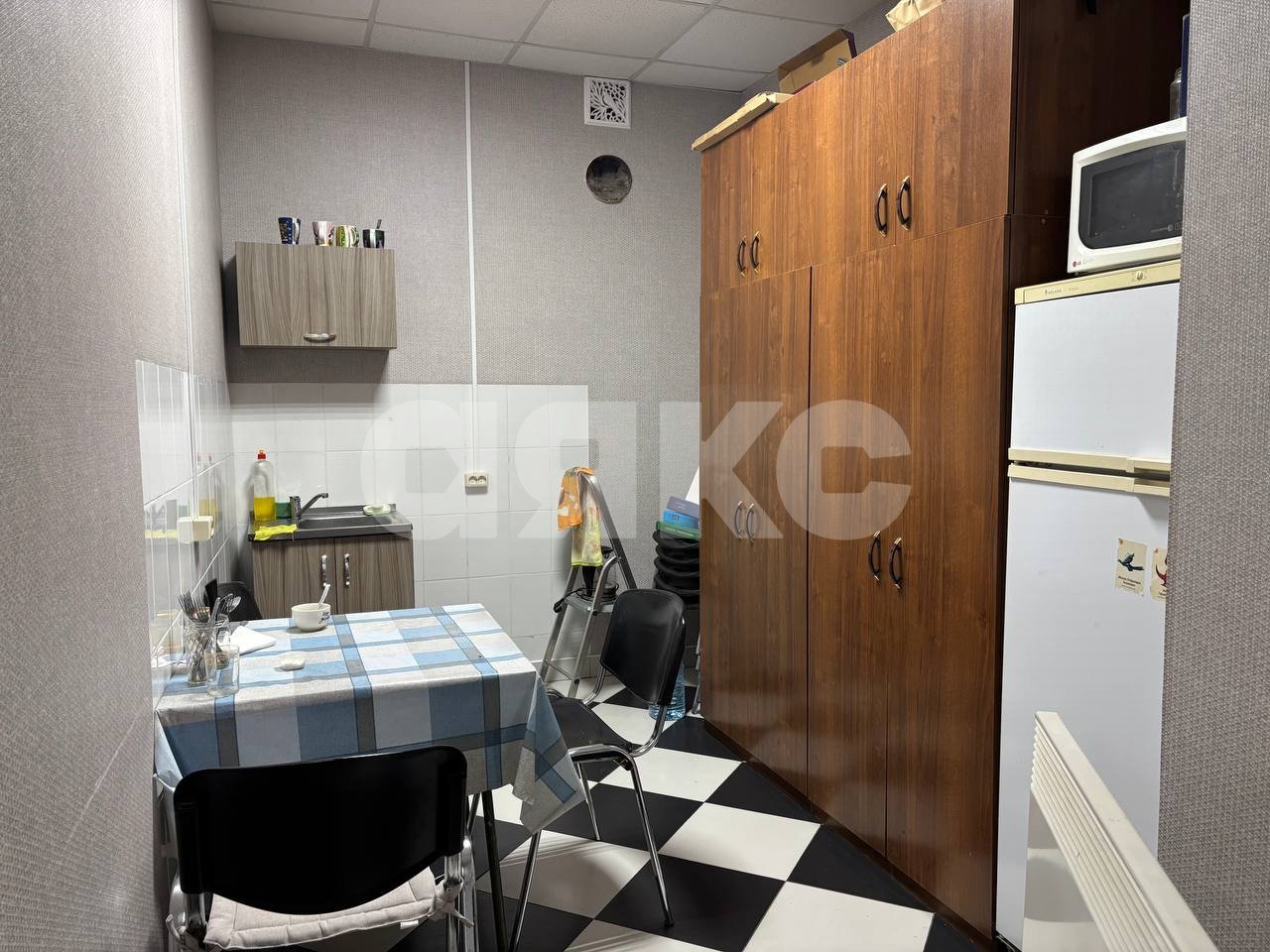 Фото №36: Коммерция 313&nbsp;м², 1/8&nbsp;эт. - Волгоград, р. Тракторозаводский, ул. Дзержинского, 15