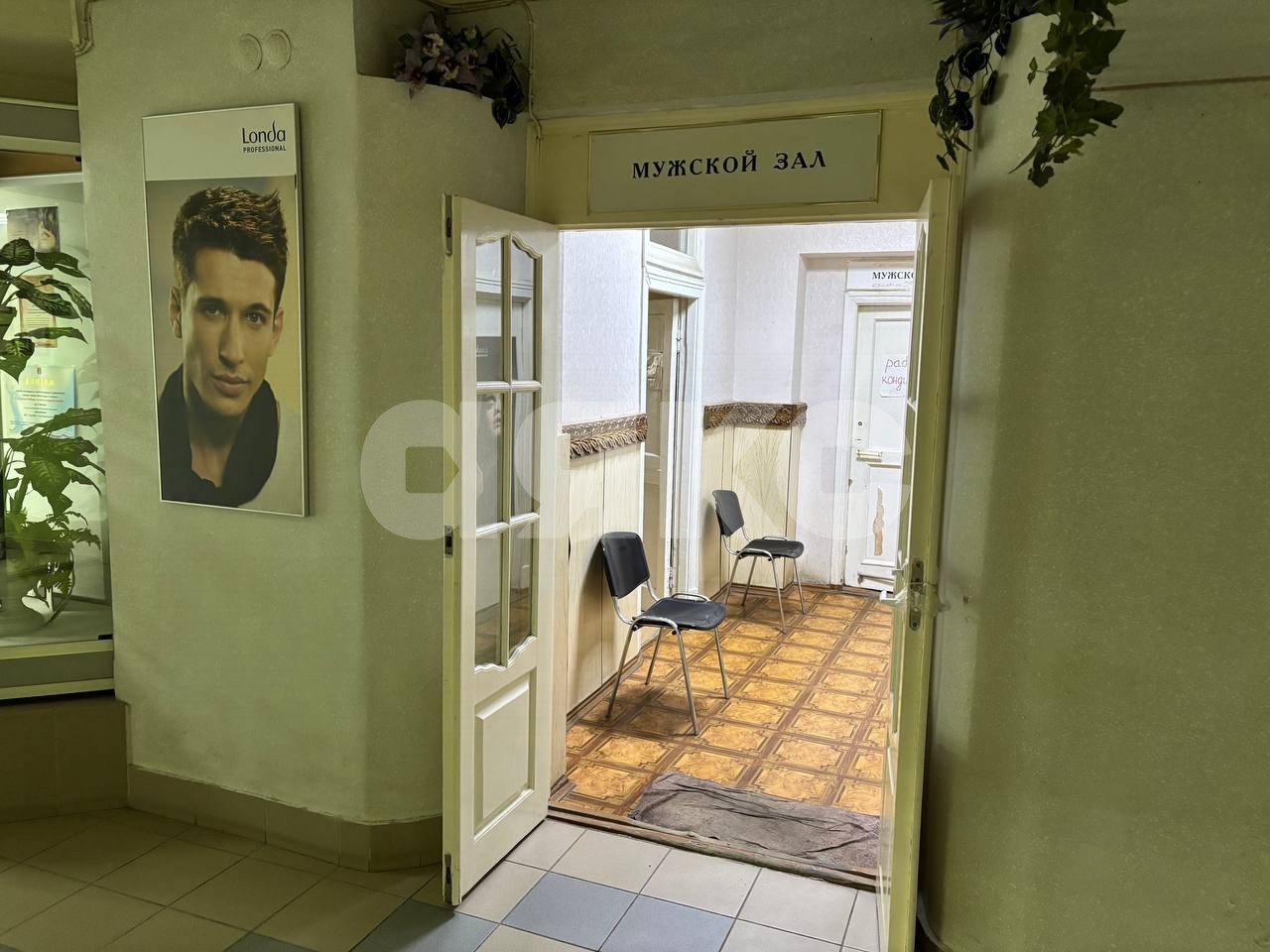 Фото №7: Коммерция 313&nbsp;м², 1/8&nbsp;эт. - Волгоград, р. Тракторозаводский, ул. Дзержинского, 15