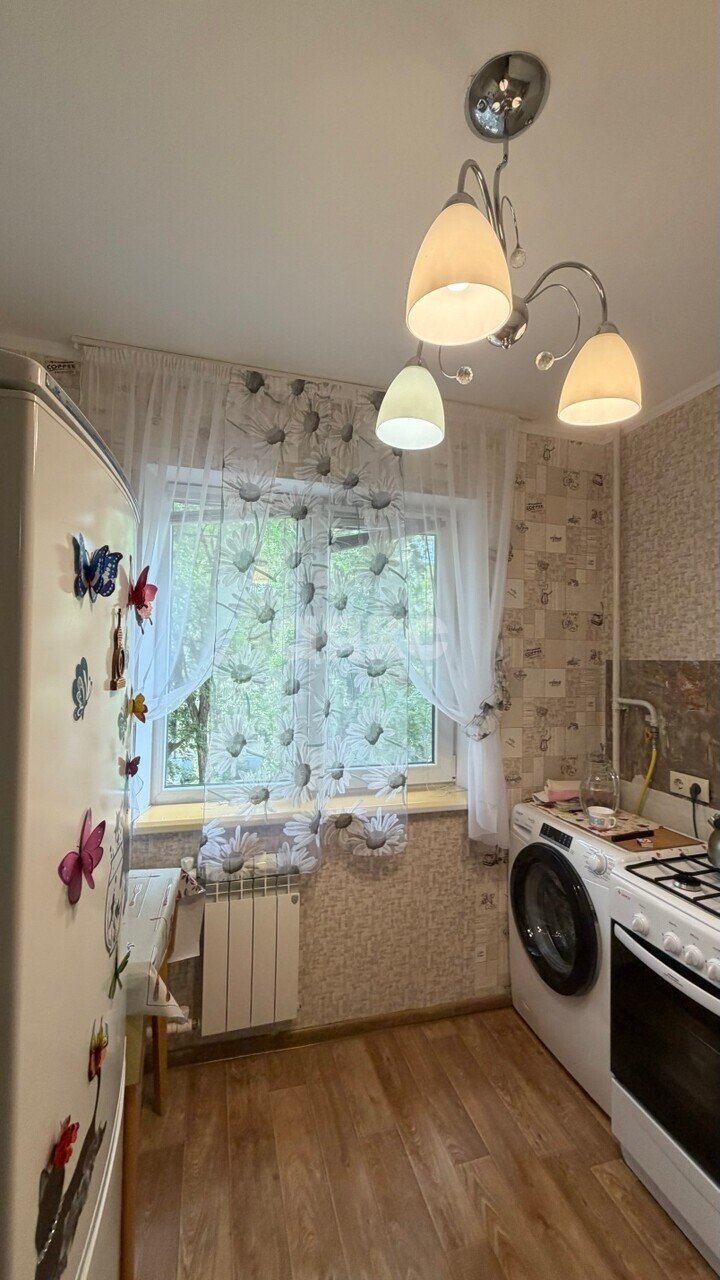 Фото №4: 2-комнатная квартира 49&nbsp;м², 3/5&nbsp;эт. - Волгоград, Дзержинский, п. Ангарский, ул. Тургенева, 4