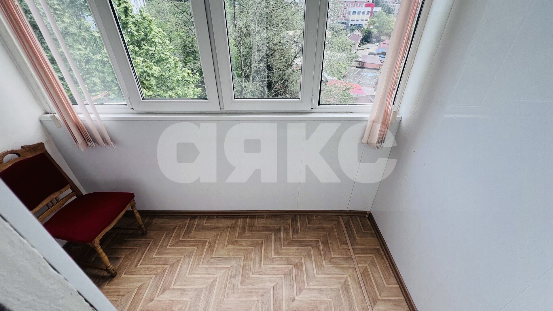 Фото №11: 2-комнатная квартира 60&nbsp;м², 6/9&nbsp;эт. - Сочи, Центральный, Ареда, мкр. Больничный городок, ул. Чебрикова, 48