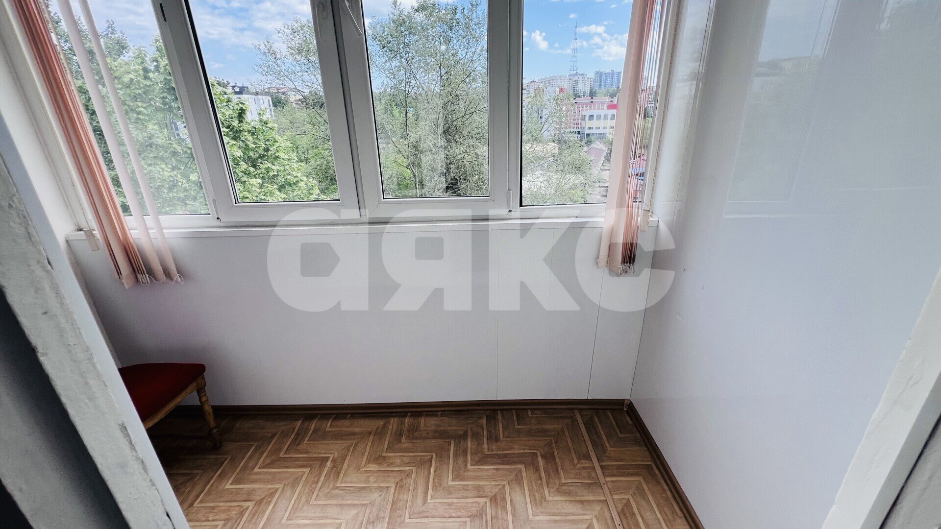 Фото №10: 2-комнатная квартира 60&nbsp;м², 6/9&nbsp;эт. - Сочи, Центральный, Ареда, мкр. Больничный городок, ул. Чебрикова, 48