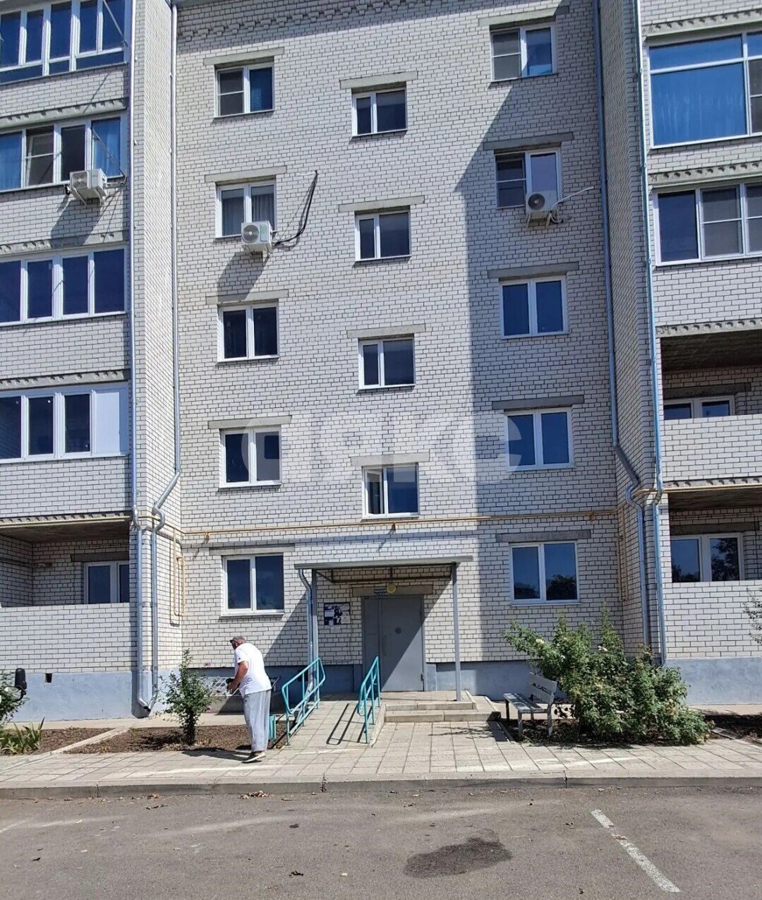Фото №1: 2-комнатная квартира 62&nbsp;м², 4/5&nbsp;эт. - Кропоткин, ул. Олимпийская, 25к2