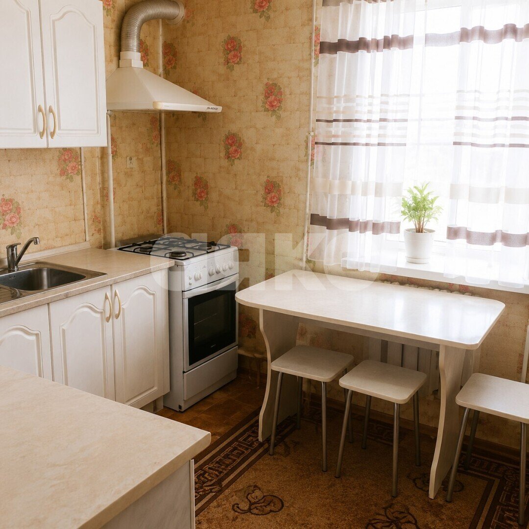 Фото №1: 2-комнатная квартира 41&nbsp;м², 2/2&nbsp;эт. - Мичуринский, ул. Ленина, 17