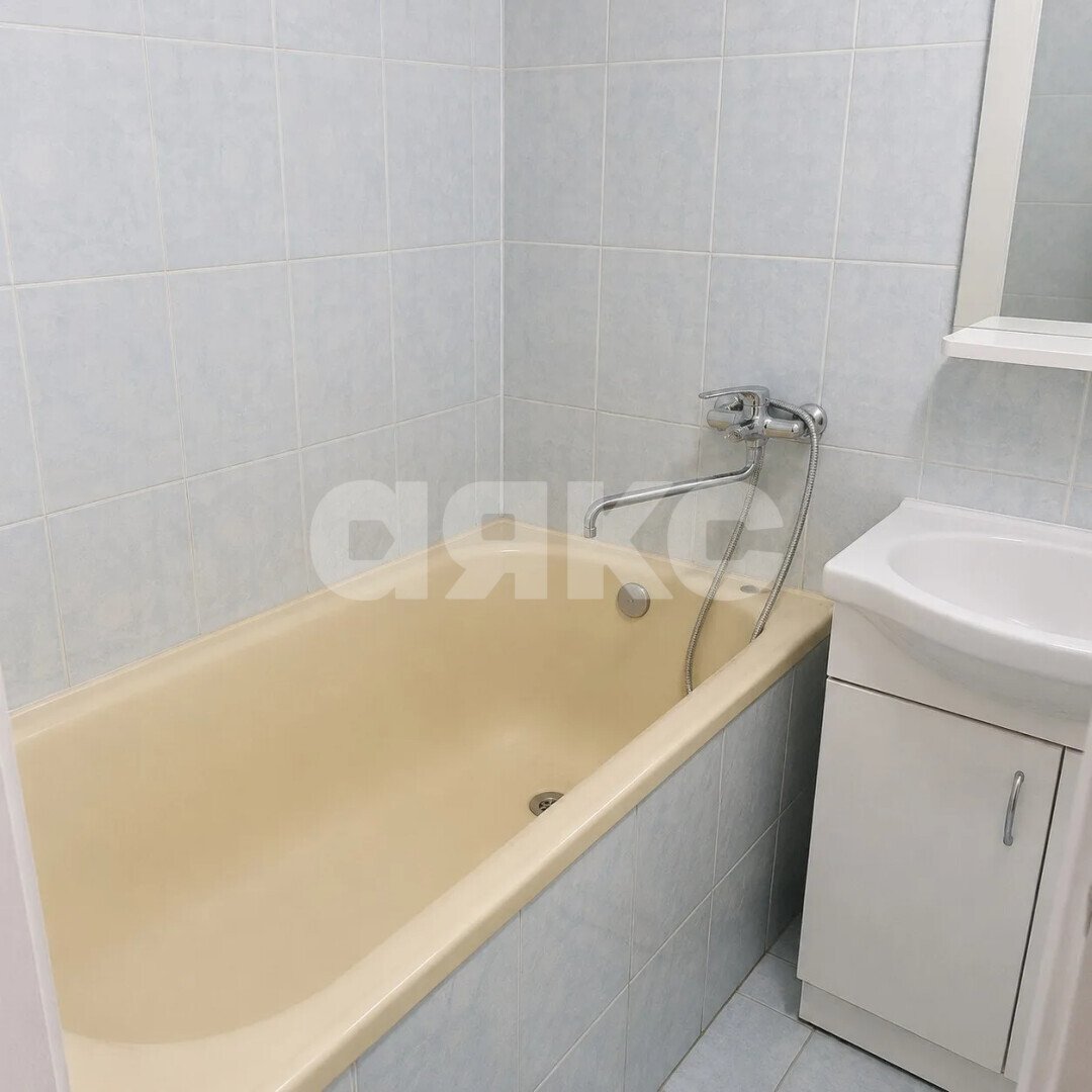 Фото №8: 2-комнатная квартира 41&nbsp;м², 2/2&nbsp;эт. - Мичуринский, ул. Ленина, 17