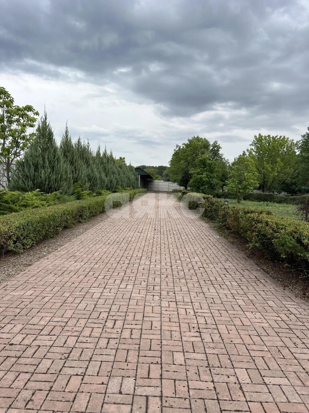 Фото №31: Коммерция 184&nbsp;м², 1/2&nbsp;эт. - Луганская Народная Республика муниципальный округ Станично-Луганский