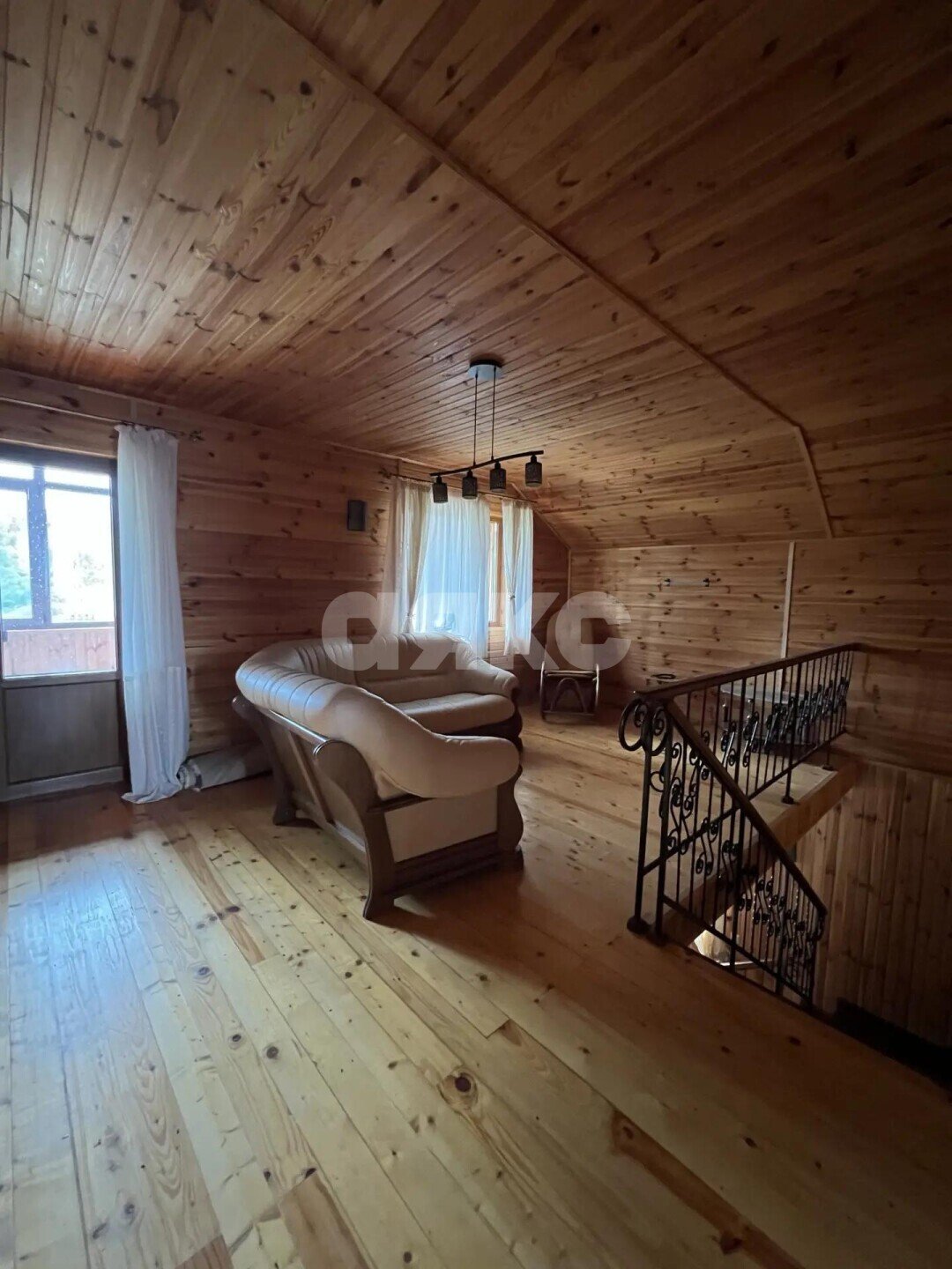 Фото №10: Коммерция 184&nbsp;м², 1/2&nbsp;эт. - Луганская Народная Республика муниципальный округ Станично-Луганский