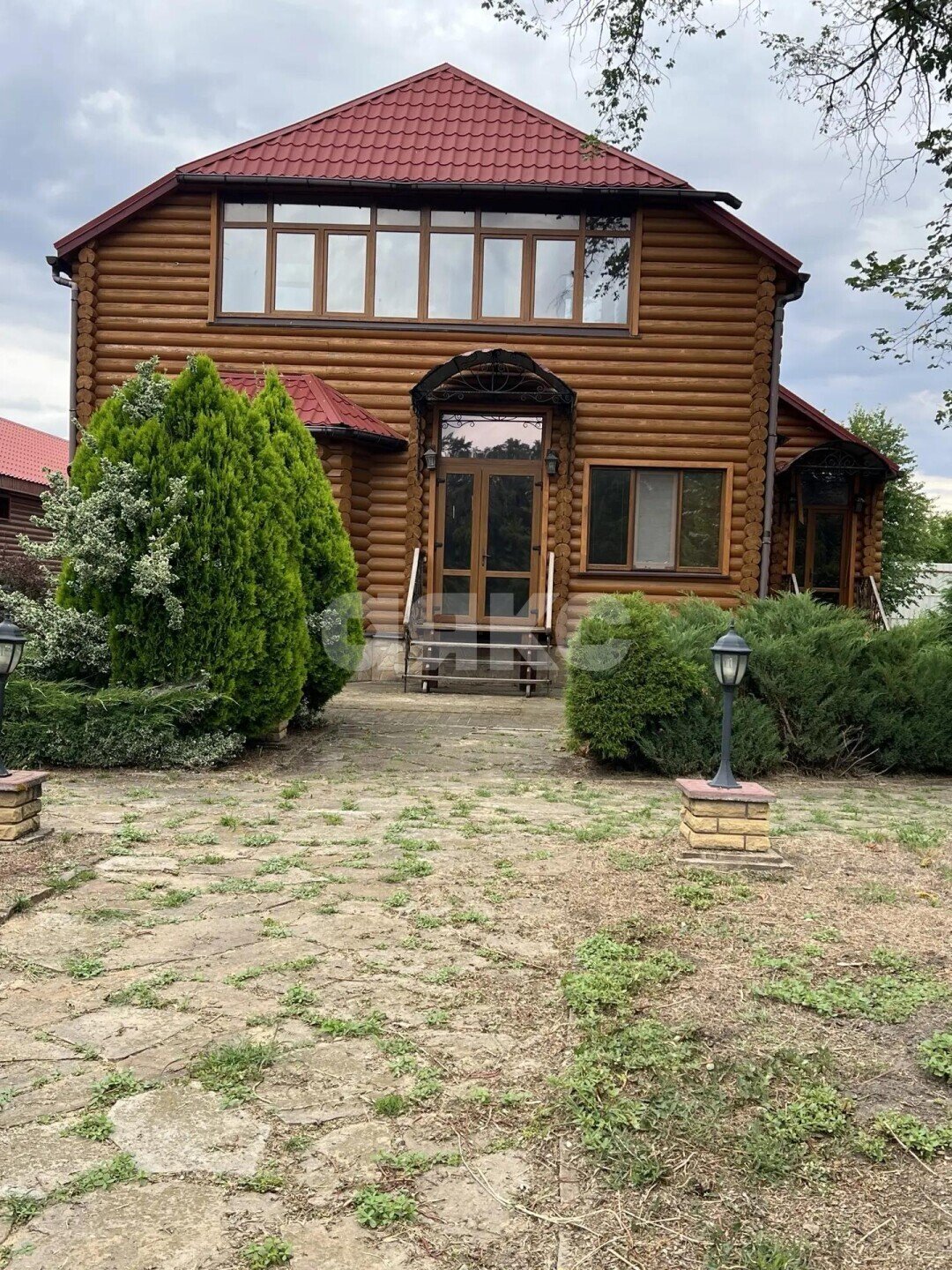 Фото №1: Коммерция 184&nbsp;м², 1/2&nbsp;эт. - Луганская Народная Республика муниципальный округ Станично-Луганский