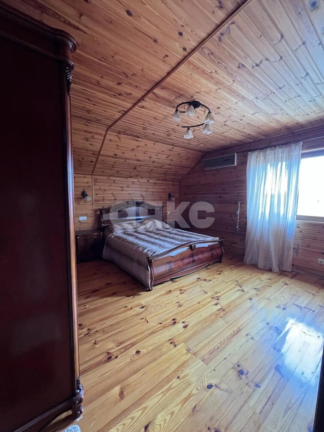 Фото №12: Коммерция 184&nbsp;м², 1/2&nbsp;эт. - Луганская Народная Республика муниципальный округ Станично-Луганский