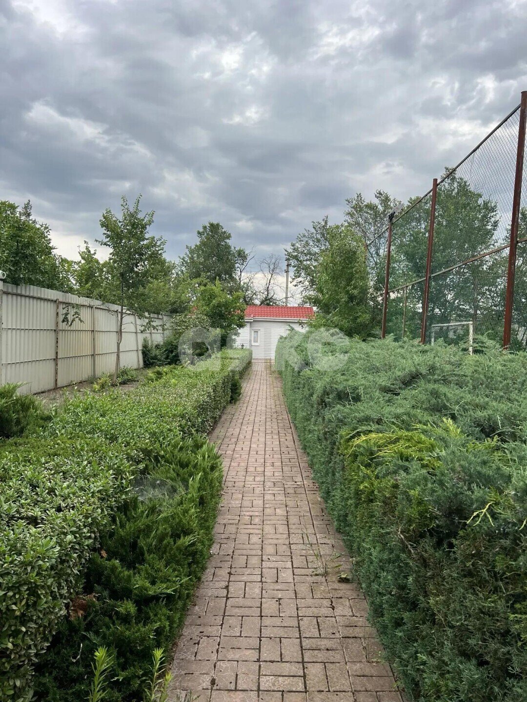 Фото №32: Коммерция 184&nbsp;м², 1/2&nbsp;эт. - Луганская Народная Республика муниципальный округ Станично-Луганский