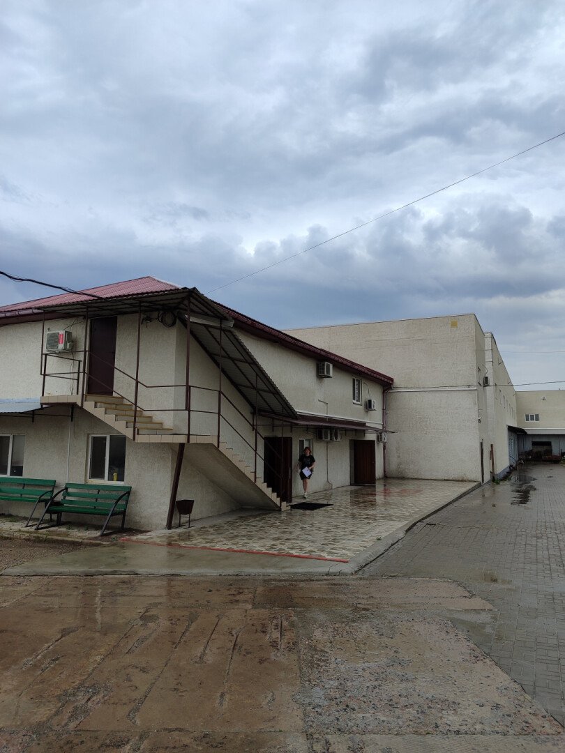 Фото №5: Коммерция 1600&nbsp;м², 1/2&nbsp;эт. - Мариуполь, р. Жовтневый, ул. Спортивная