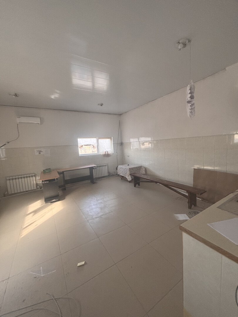 Фото №13: Коммерция 1600&nbsp;м², 1/2&nbsp;эт. - Мариуполь, р. Жовтневый, ул. Спортивная
