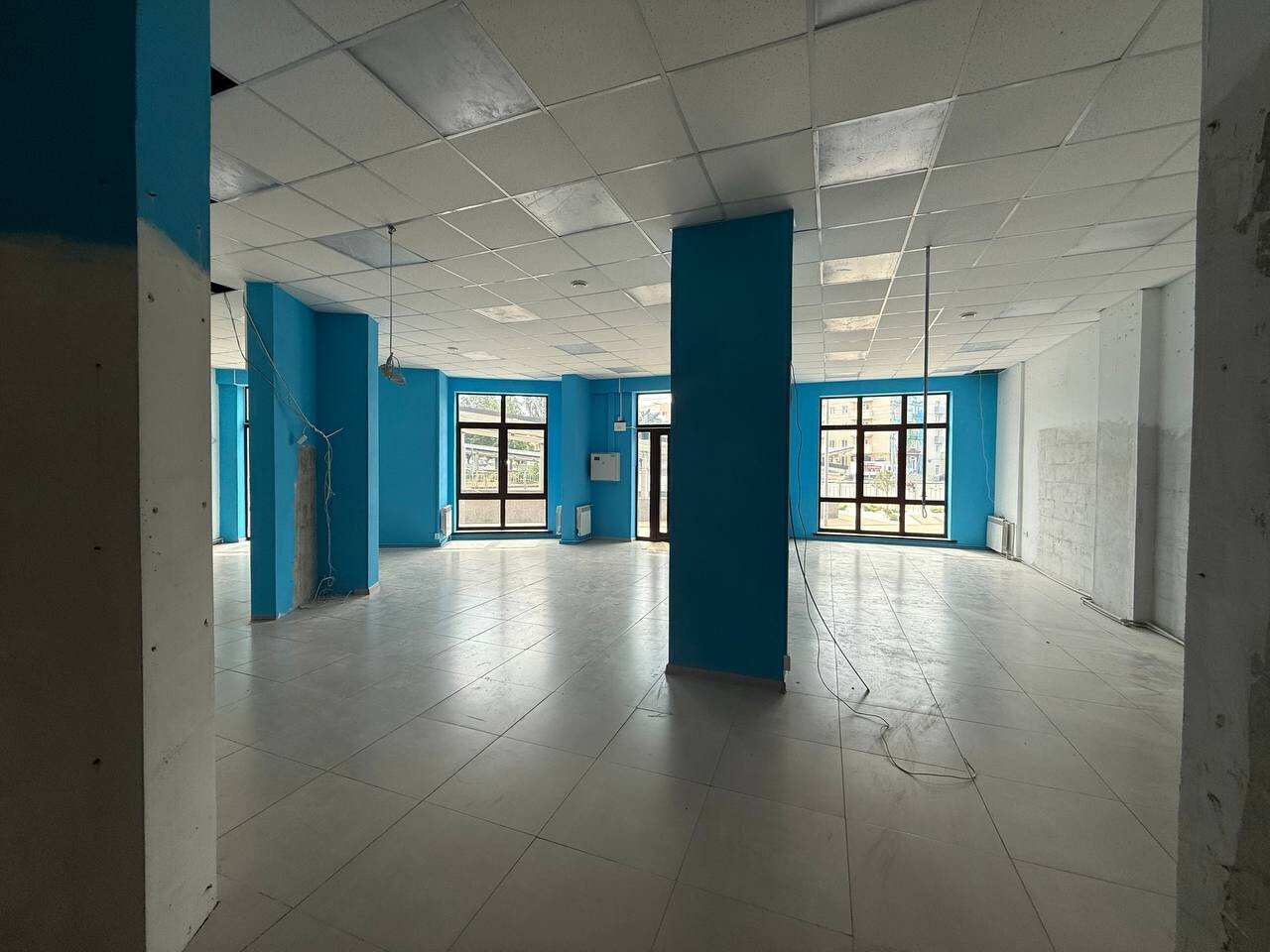 Фото №4: Торговое помещение 148&nbsp;м², 1/8&nbsp;эт. - Мариуполь, р. Жовтневый, пр-кт Металлургов, 54А