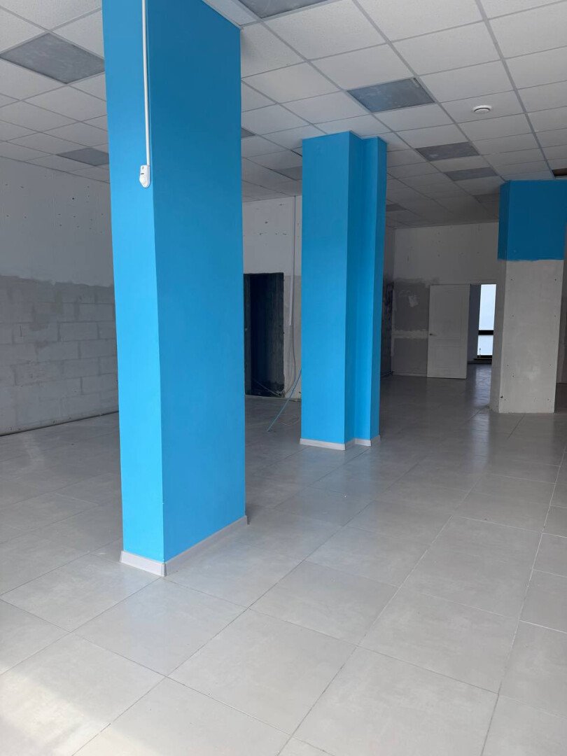 Фото №5: Торговое помещение 148&nbsp;м², 1/8&nbsp;эт. - Мариуполь, р. Жовтневый, пр-кт Металлургов, 54А