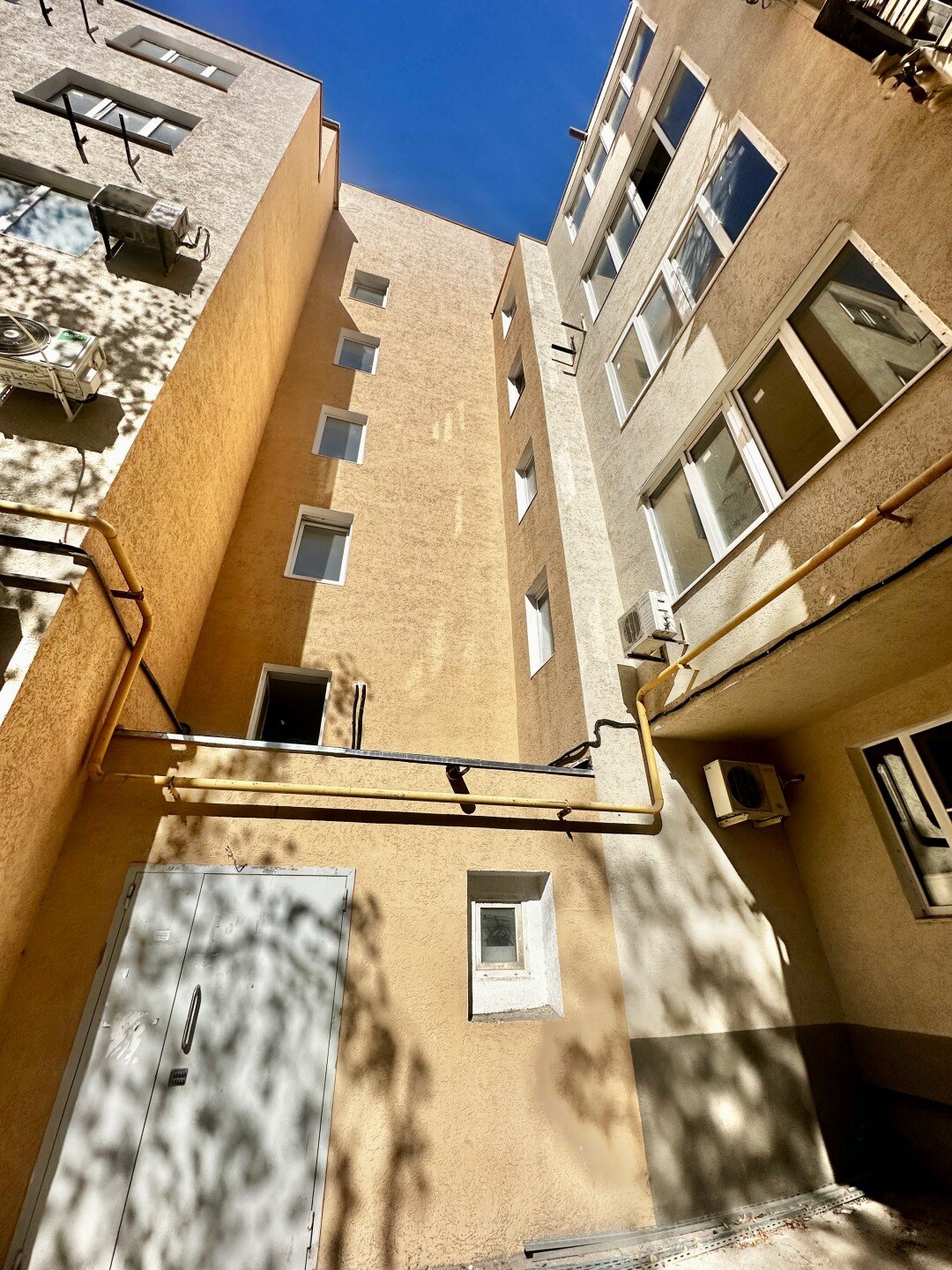 Фото №12: 1-комнатная квартира 46&nbsp;м², 4/5&nbsp;эт. - Мариуполь, р. Жовтневый, ул. Зелинского, 13