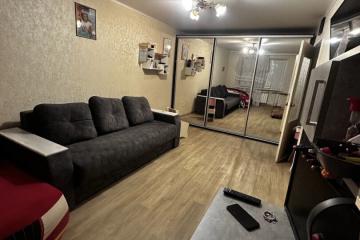 Фото №1: 1-комнатная квартира 31 м², 1/5 эт. - Мариуполь, мкр. 5-й, пр-кт Металлургов, 143