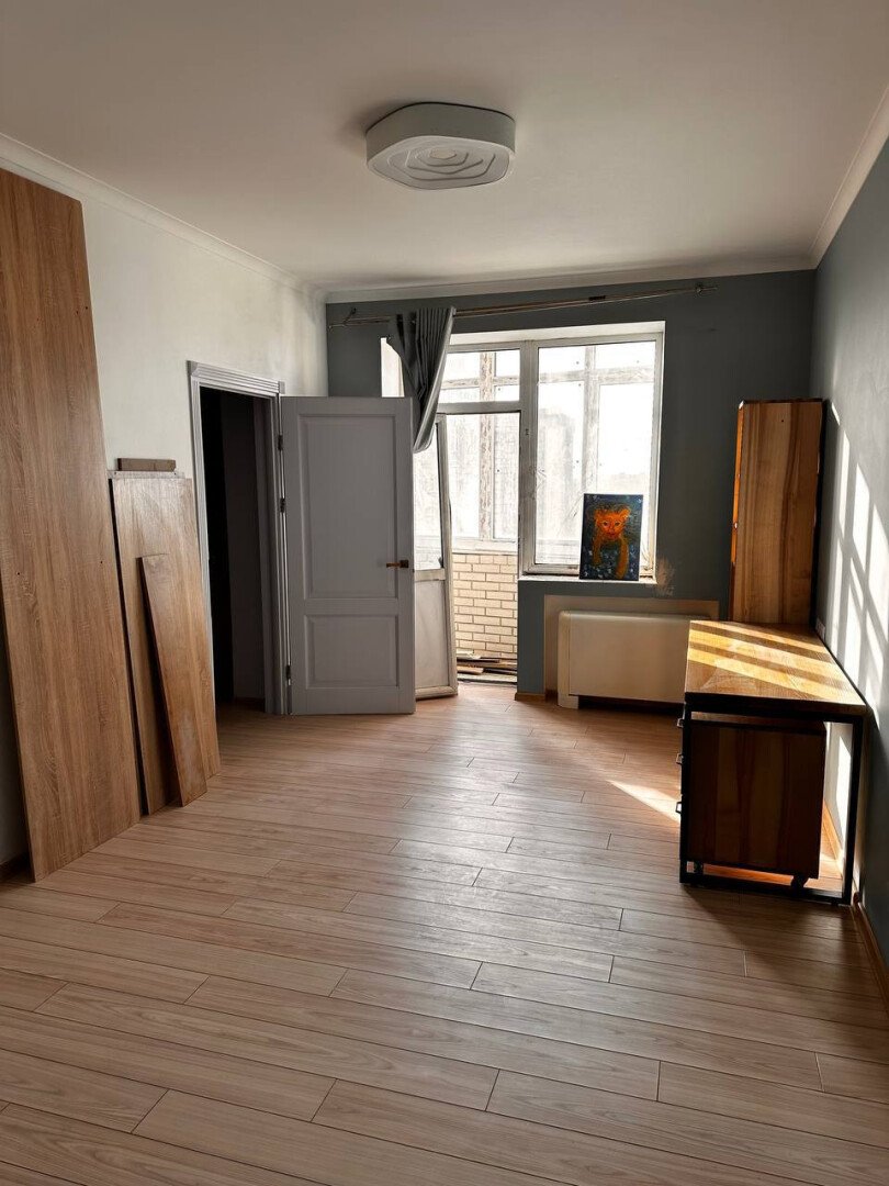 Фото №7: 5+-комнатная квартира 194&nbsp;м², 9/10&nbsp;эт. - Мариуполь, р. Жовтневый, пр-кт Строителей, 108А