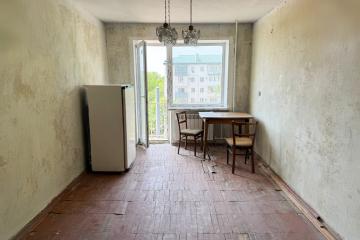 Фото №1: 2-комнатная квартира 43&nbsp;м², 4/5&nbsp;эт. - Мариуполь, р. Ильичёвский, пр-кт Металлургов, 181