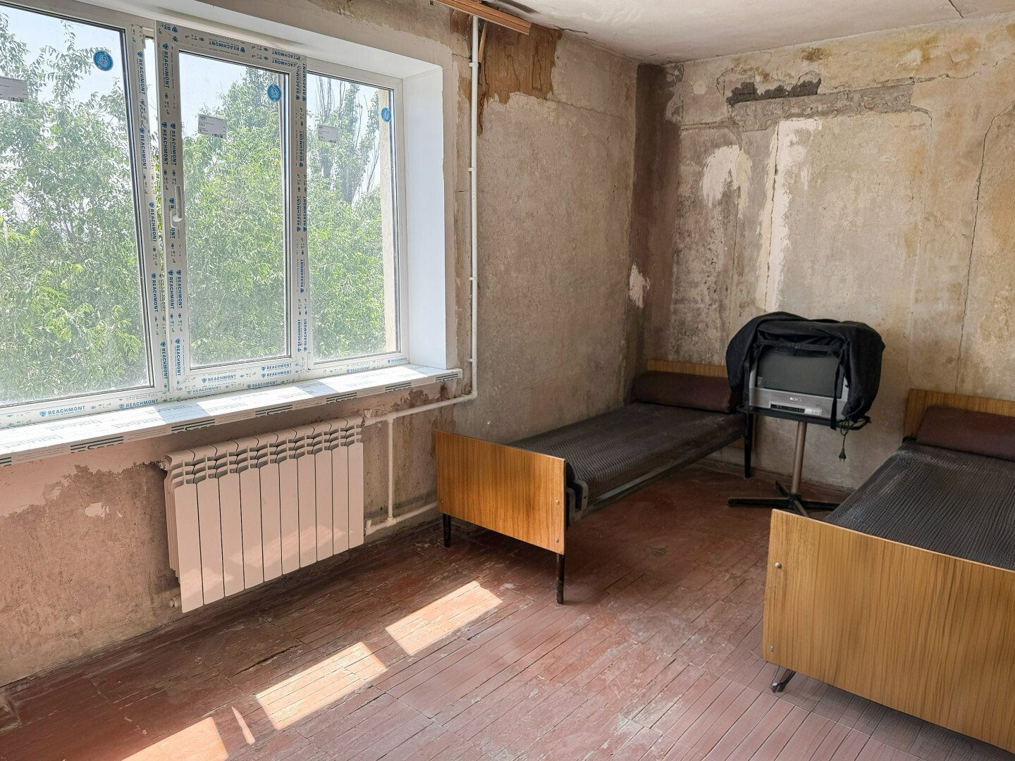 Фото №9: 2-комнатная квартира 43&nbsp;м², 4/5&nbsp;эт. - Мариуполь, р. Ильичёвский, пр-кт Металлургов, 181
