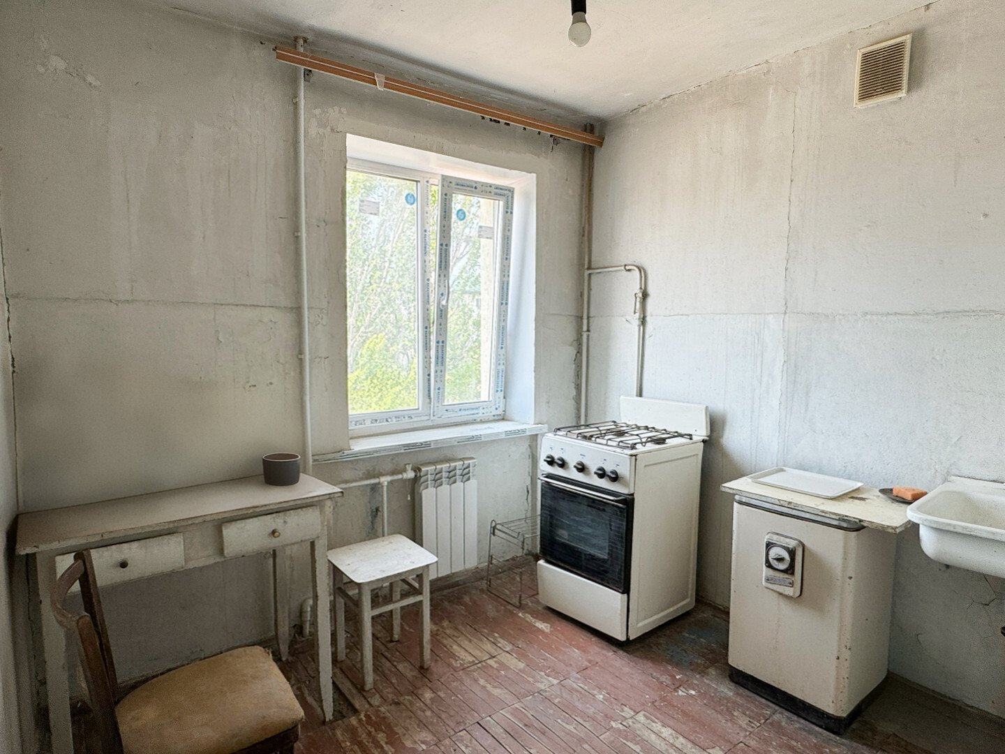 Фото №2: 2-комнатная квартира 43&nbsp;м², 4/5&nbsp;эт. - Мариуполь, р. Ильичёвский, пр-кт Металлургов, 181