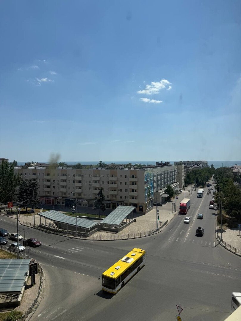 Фото №5: Коммерция 670&nbsp;м², 7/9&nbsp;эт. - Мариуполь, р. Жовтневый, пр-кт Металлургов, 54А