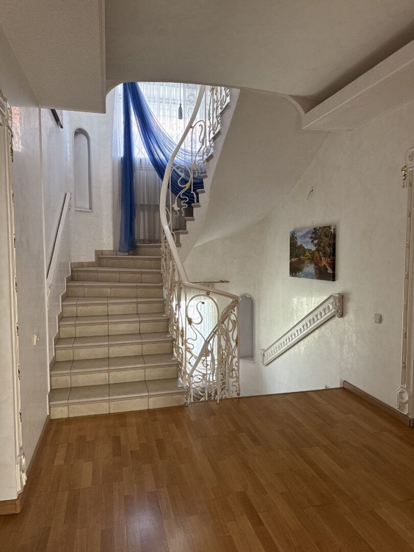 Фото №10: Коттедж 448&nbsp;м² + 5&nbsp;сот., 3&nbsp;эт. - Мариуполь, Приморский, п. Песчаный, ул. Большая Морская, 60Б