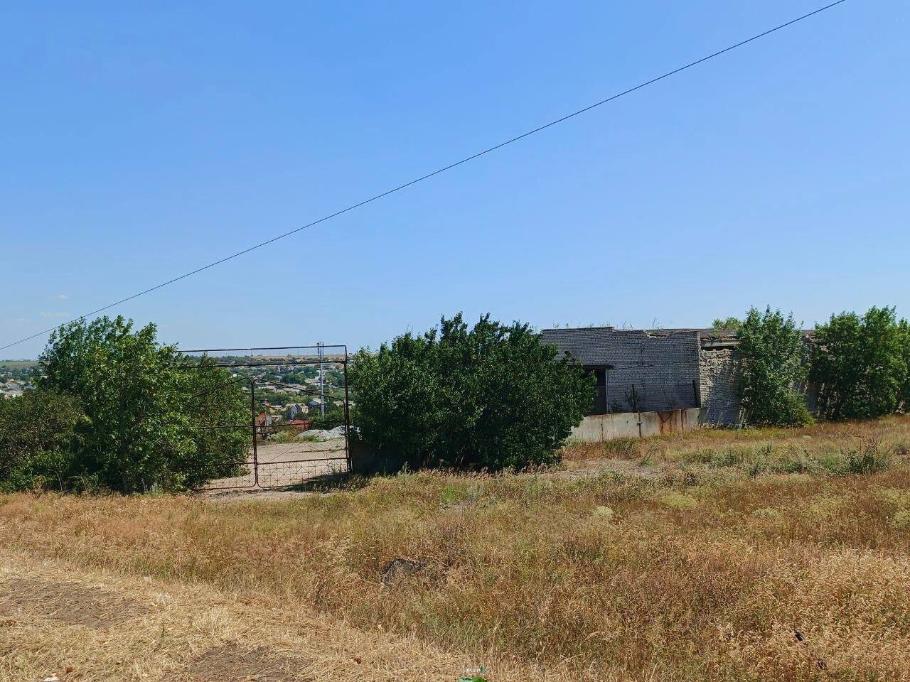 Фото №2: Коммерция 660&nbsp;м², 1/1&nbsp;эт. - Мангуш, ул. Мурзы, 46А