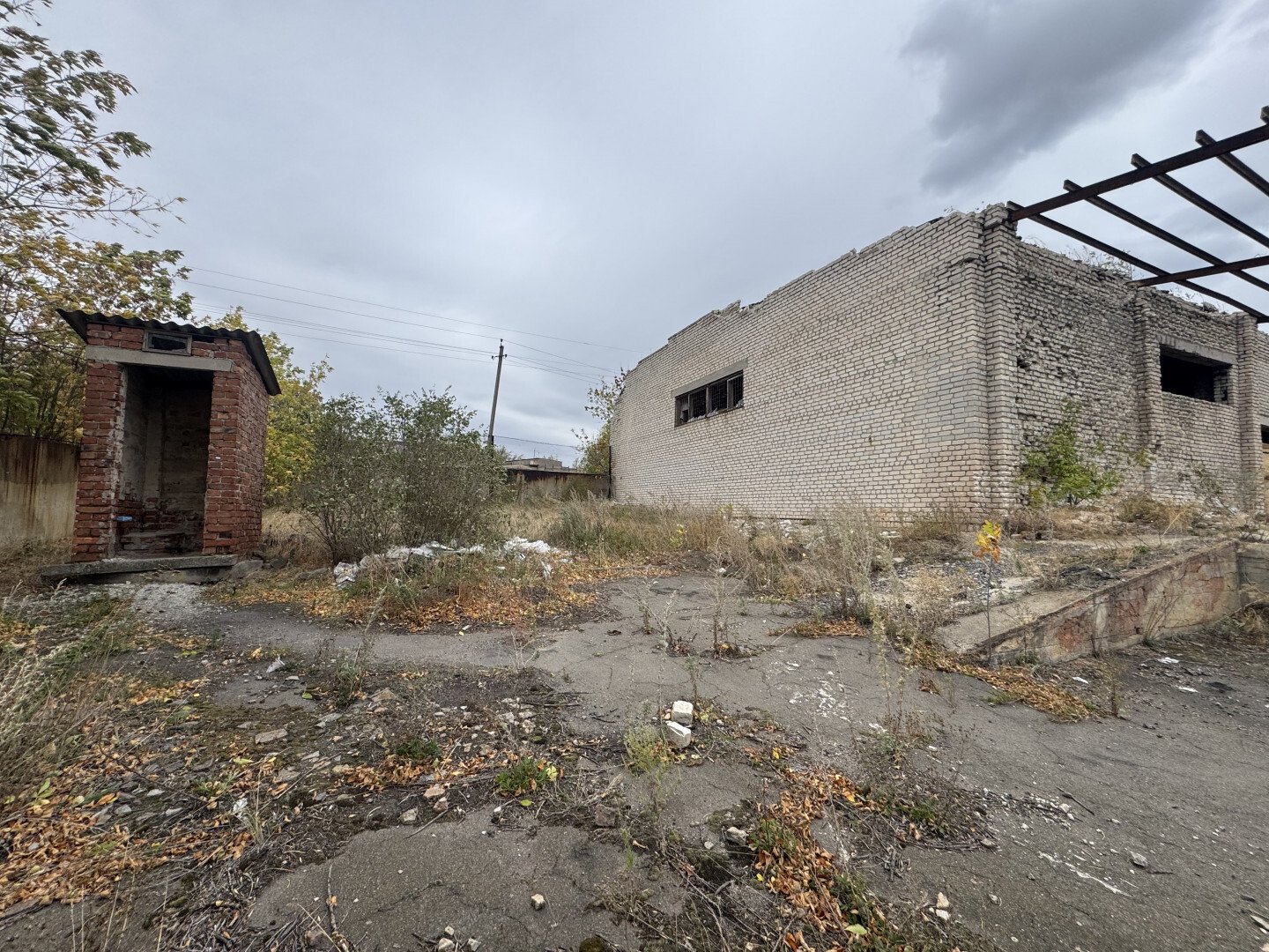 Фото №3: Коммерция 660&nbsp;м², 1/1&nbsp;эт. - Мангуш, ул. Мурзы, 46А