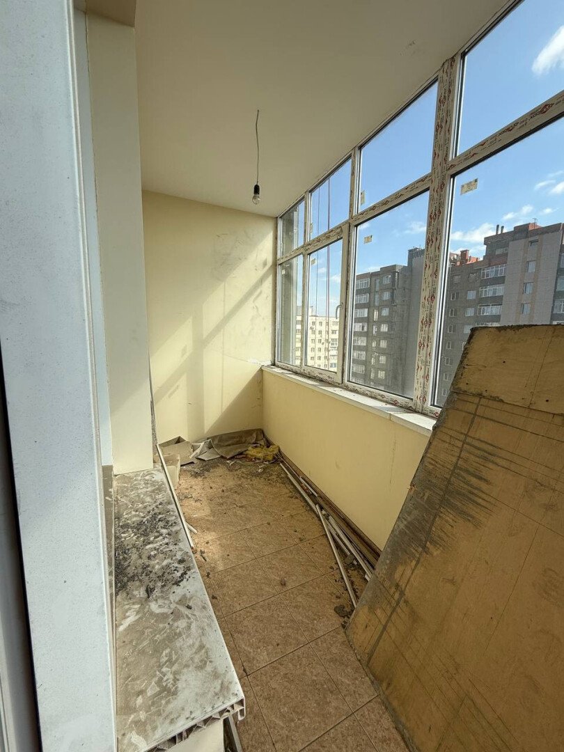 Фото №10: 3-комнатная квартира 195&nbsp;м², 7/9&nbsp;эт. - Мариуполь, р. Жовтневый, пр-кт Строителей, 108А