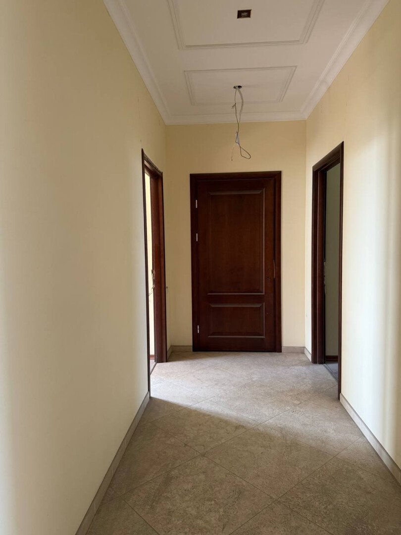 Фото №8: 3-комнатная квартира 195&nbsp;м², 7/9&nbsp;эт. - Мариуполь, р. Жовтневый, пр-кт Строителей, 108А