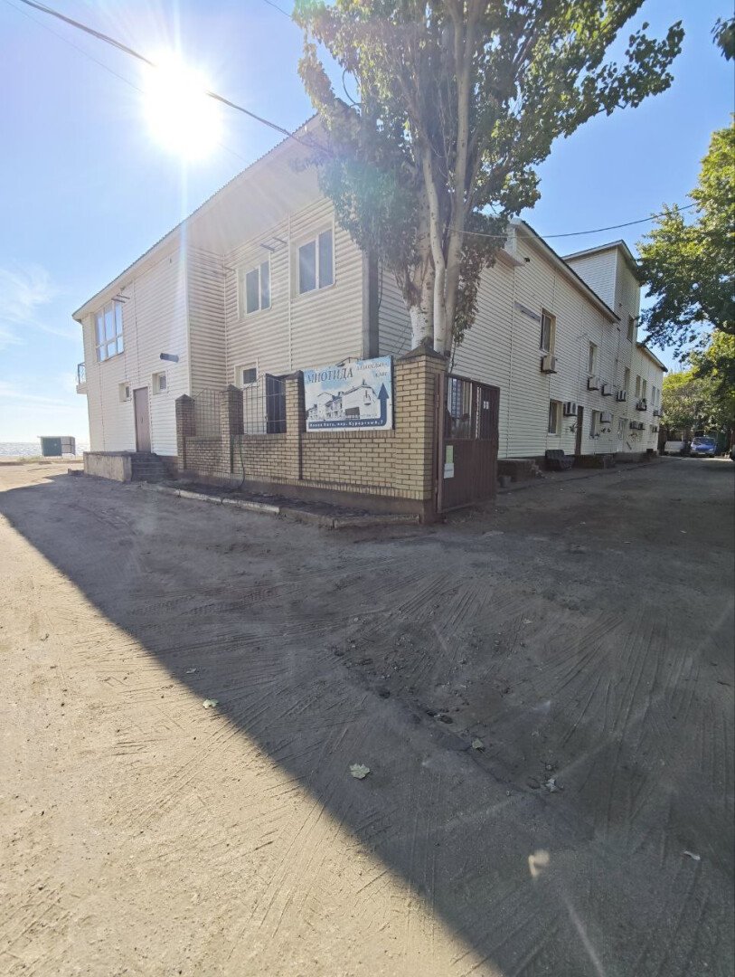 Фото №3: Готовый бизнес 1543&nbsp;м², 3/3&nbsp;эт. - Ялта, пер. Курортный, 7