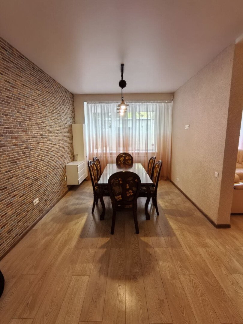 Фото №3: 3-комнатная квартира 138&nbsp;м², 1/3&nbsp;эт. - Мариуполь, Жовтневый, мкр. Западный, б-р Шевченко, 274А