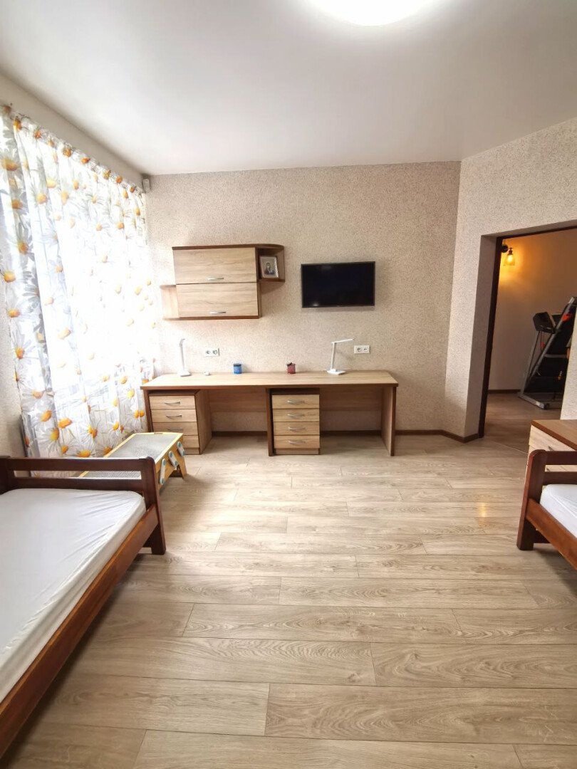 Фото №7: 3-комнатная квартира 138&nbsp;м², 1/3&nbsp;эт. - Мариуполь, Жовтневый, мкр. Западный, б-р Шевченко, 274А
