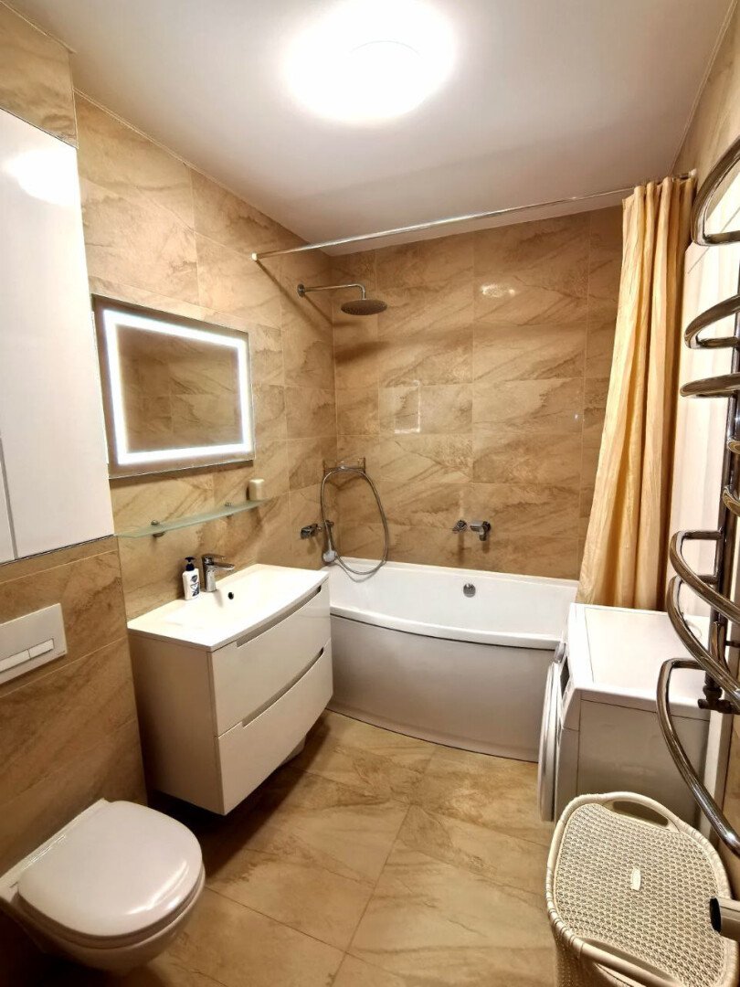 Фото №10: 3-комнатная квартира 138&nbsp;м², 1/3&nbsp;эт. - Мариуполь, Жовтневый, мкр. Западный, б-р Шевченко, 274А